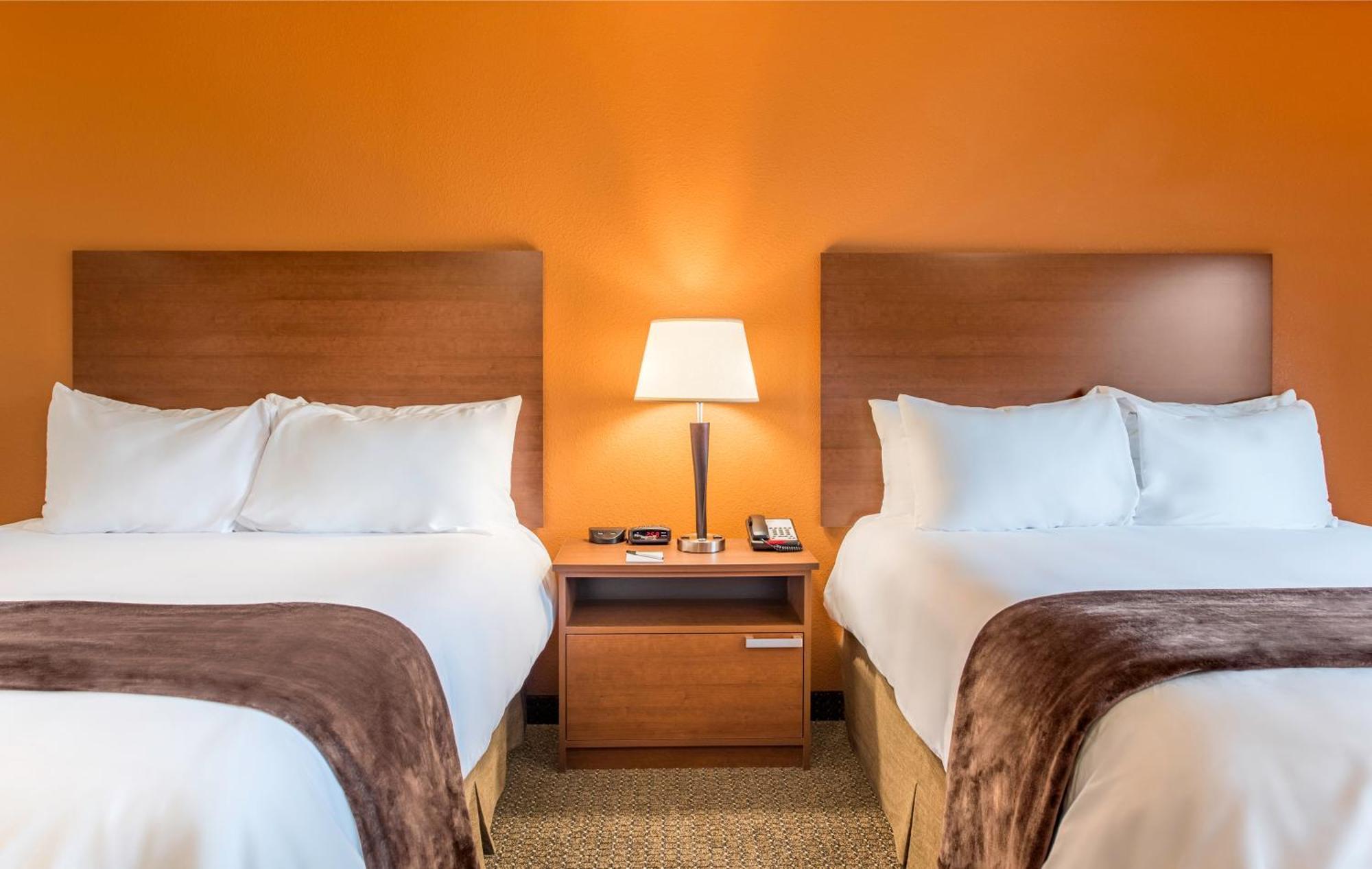 My Place Hotel-Jamestown, Nd Екстериор снимка