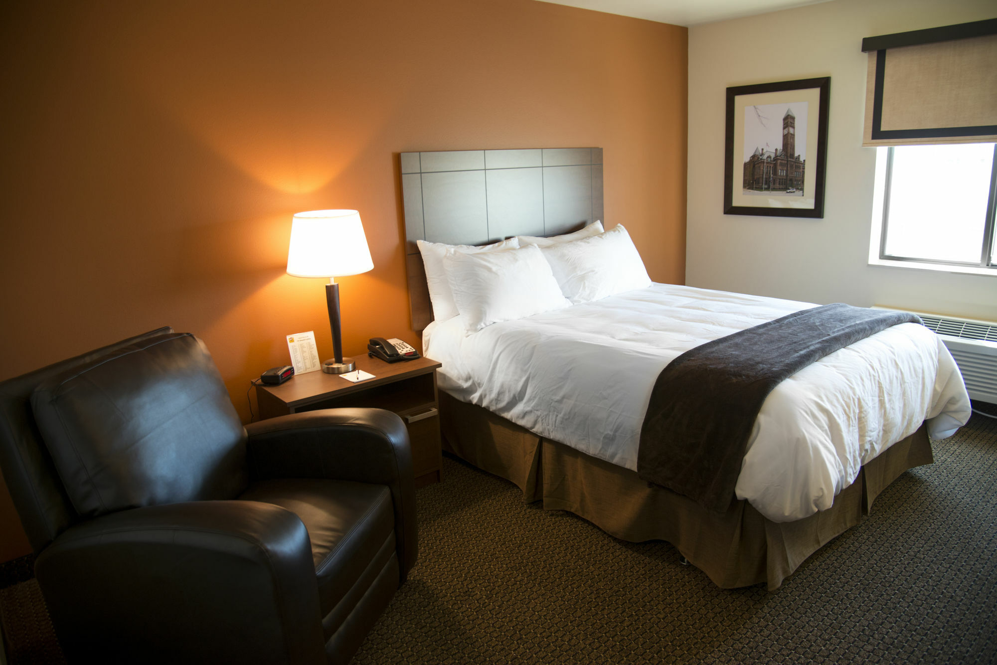 My Place Hotel-Jamestown, Nd Екстериор снимка